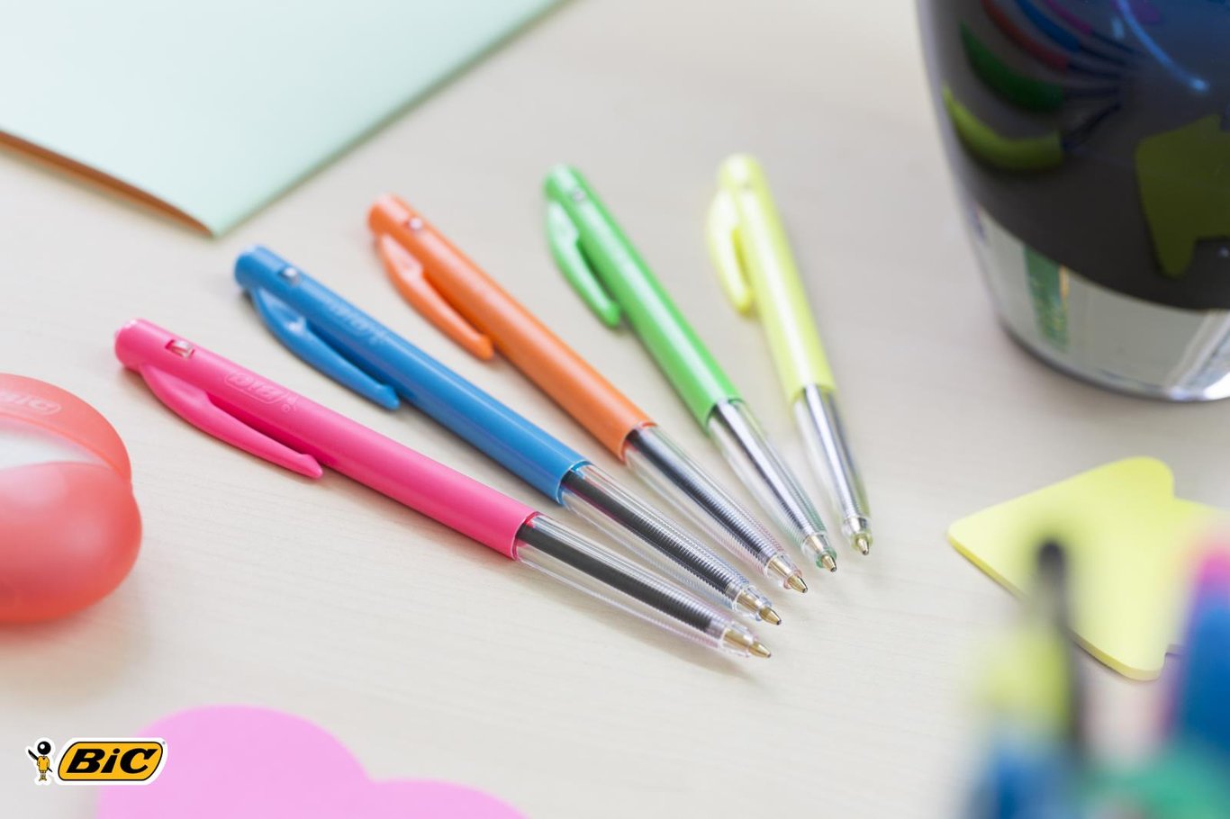 Kulspetspenna Bic Clic M10 Sort.Färger Medium