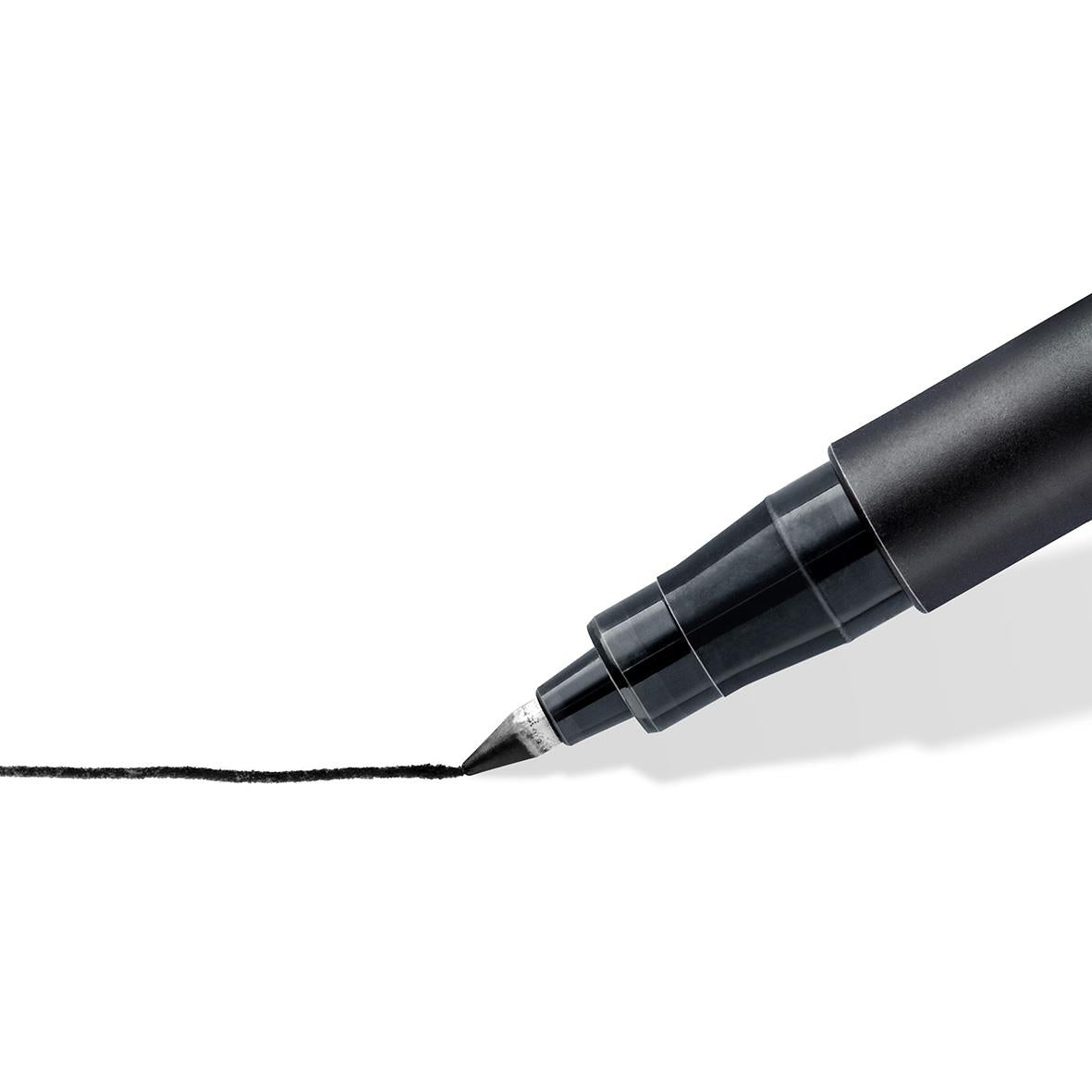 Universalpenna Staedtler Lumocolor 318 Permanent Svart 0,6mm